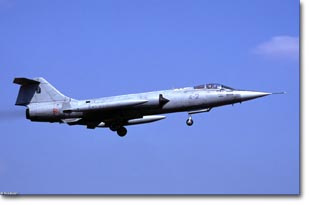 F104S