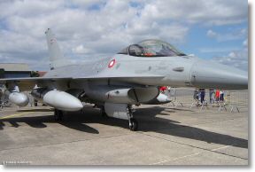 General_dynamics_Lockheed_F16A_041.jpg