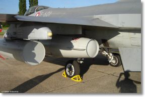 General_dynamics_Lockheed_F16A_051.jpg