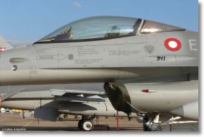 General_dynamics_Lockheed_F16A_053.jpg