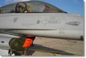 General_dynamics_Lockheed_F16B_018.jpg
