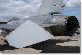 General_dynamics_Lockheed_F16B_034.jpg