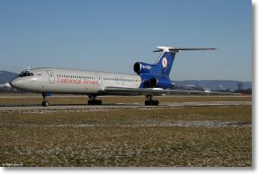 Tupolev_Tu154_06.jpg