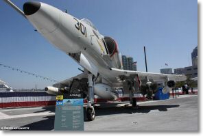 A-4F_skyhawk_walkaround_21.jpg